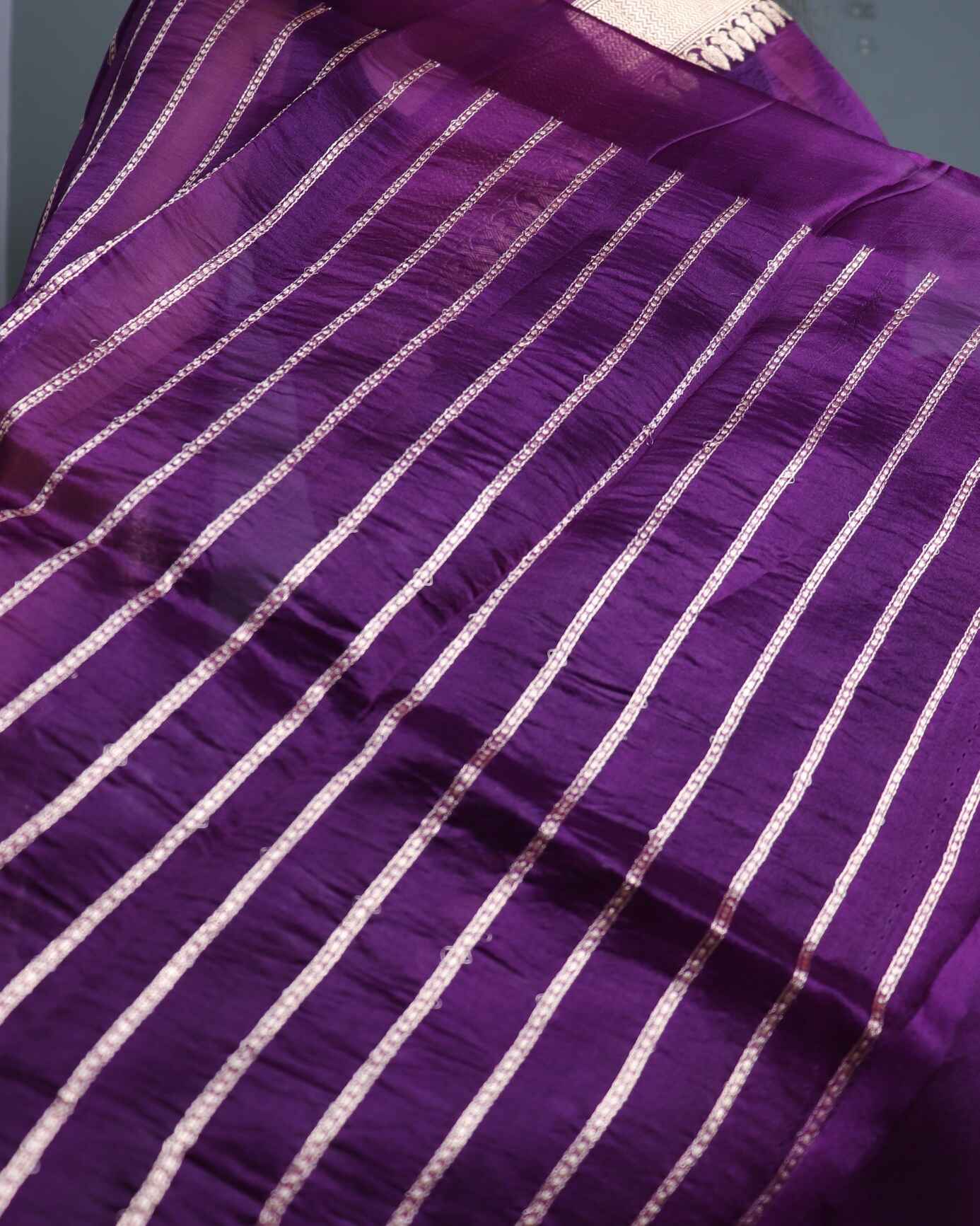 Deep Purple Pure Handloom Organza Silk Banarasi Saree