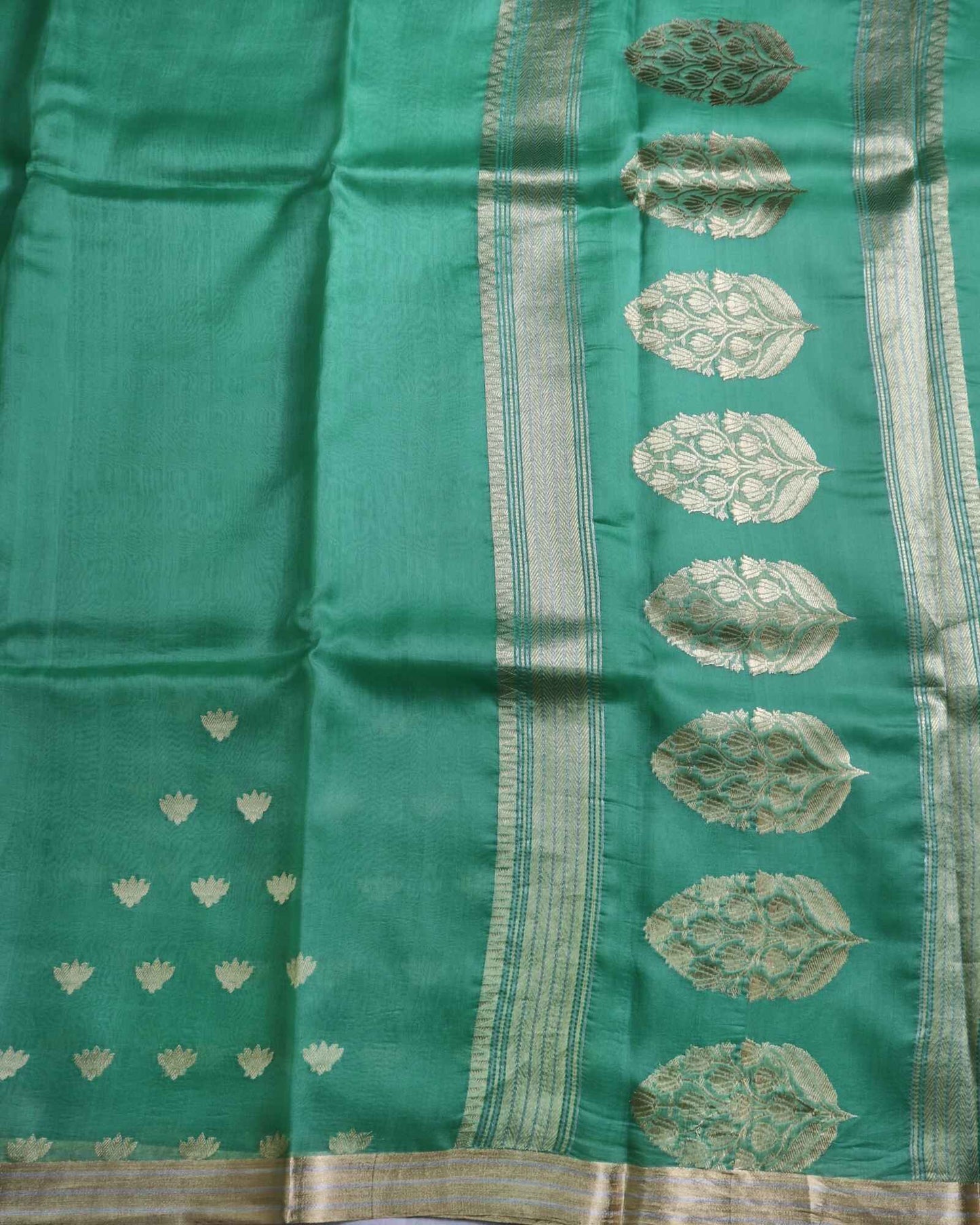 Emerald Green Pure Handloom Kora Silk Banarasi Saree