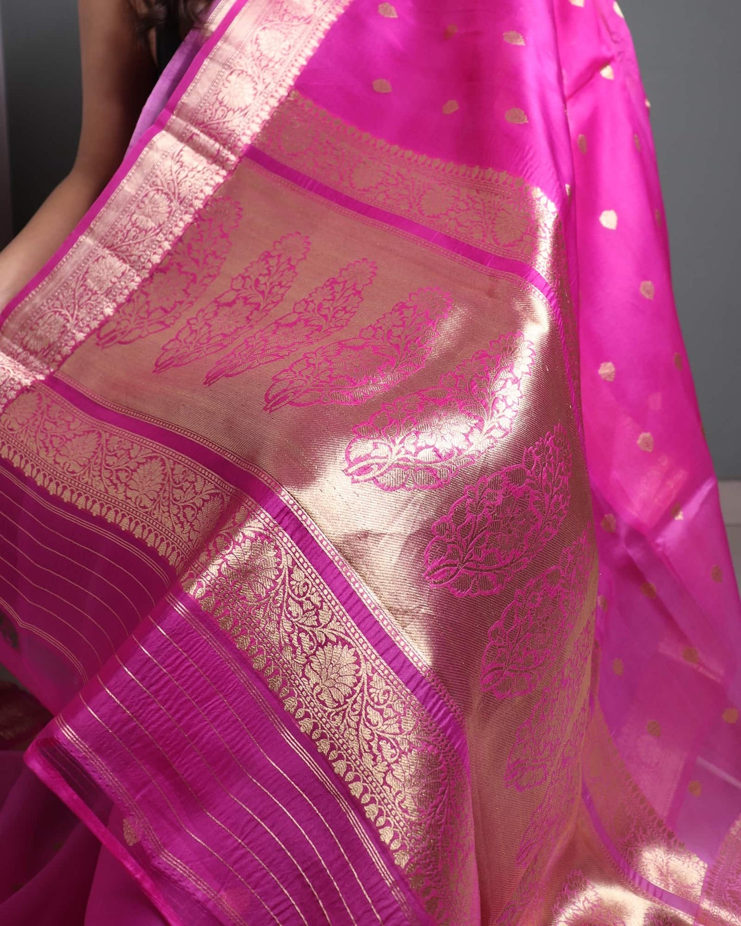 Dual shade Pink Pure Handloom Kora Silk Banarasi Saree