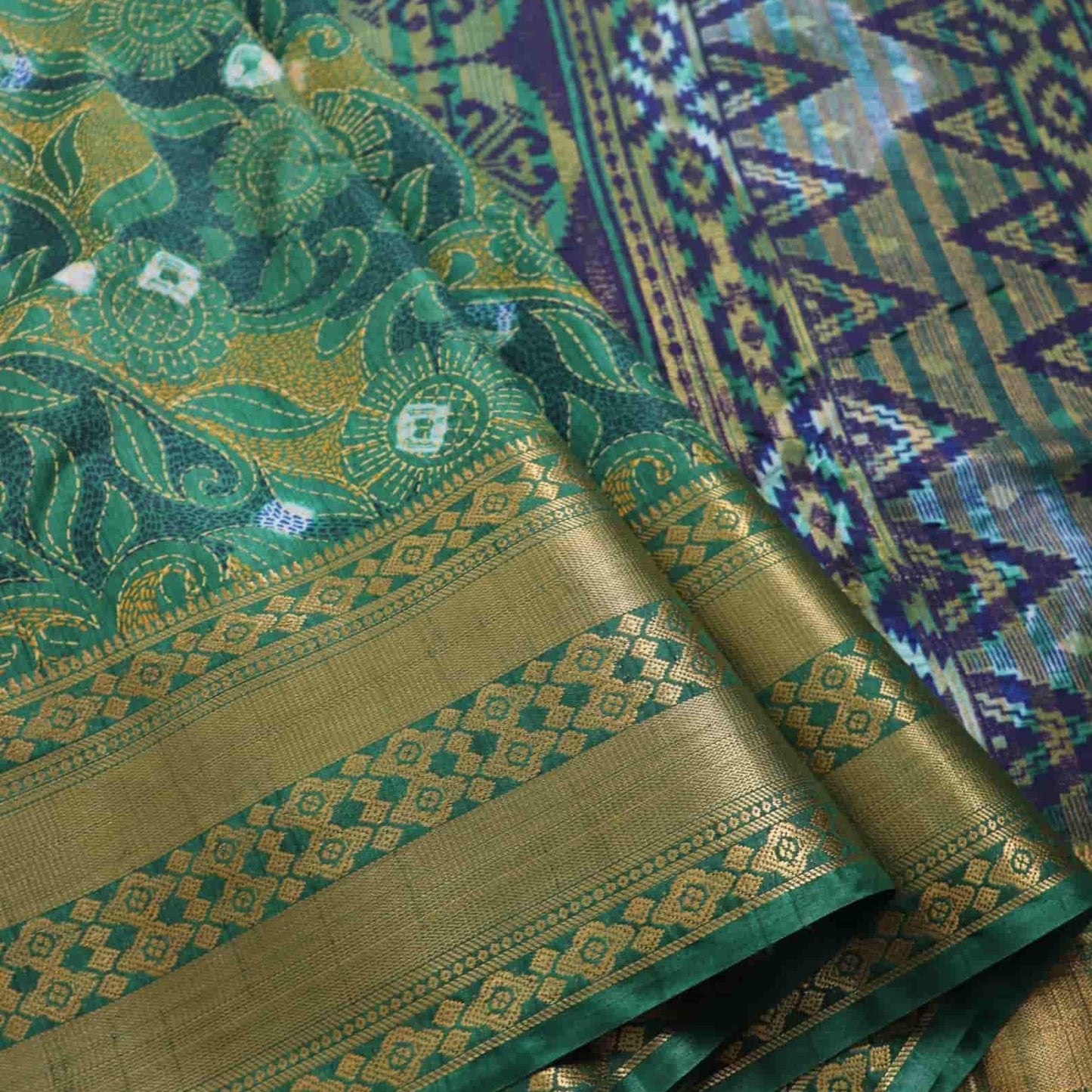 Bottle Green Cotton Printed Saree